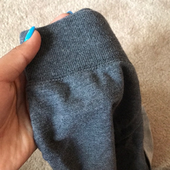 Dark grey shorts with elastic waist band - Picture 2 of 2